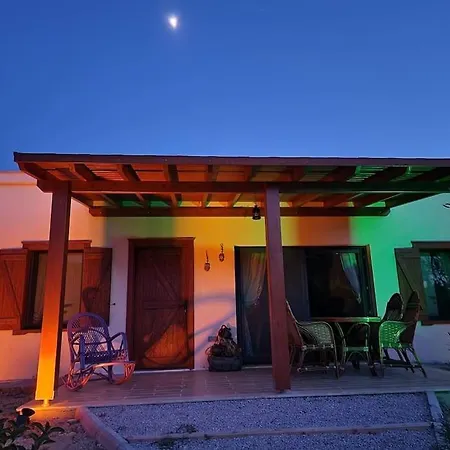 Lux In Nature Ekolia Vilă *